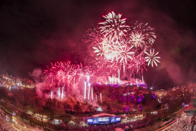 Edinburghs Hogmanay Midnight Moment 1617_credit Keith Valentine.jpg