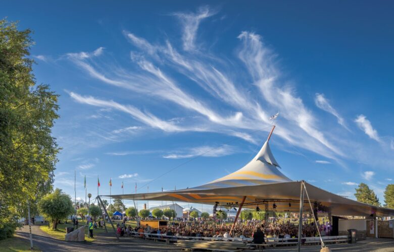 Kaustisella taivaskin soi kuva Risto Savolainen 2.jpg