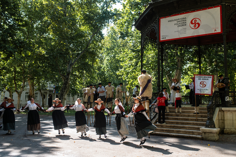 3_Folklorna šetnica20250717.jpg